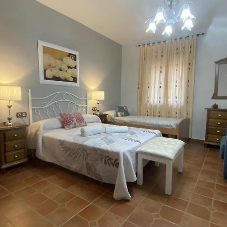 הוילה Pozo Alcón Rural Fabrica Del Azucar מראה חיצוני תמונה